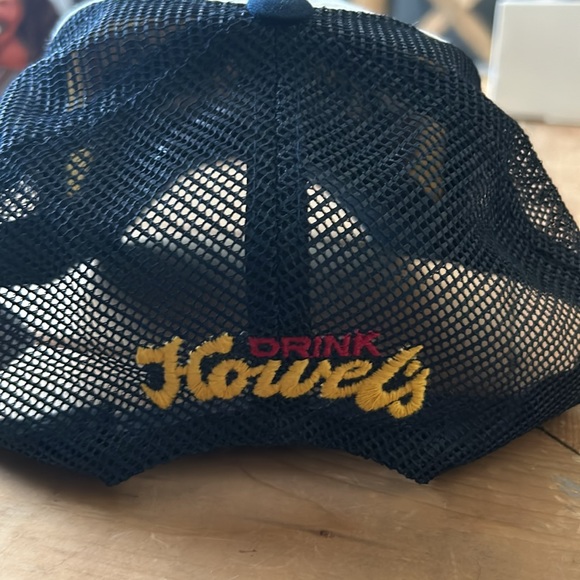 Drink Howel’s vintage hat. - Picture 2 of 4